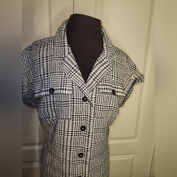 Button-Up Warderobe Dress Size XS - Picture 6 of 9